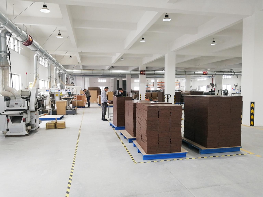 優尼科斯居家辦公用品需求量增大，訂單暴增